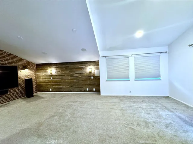 $848,000 | 23163 Mulholland Drive, Woodland Hills, CA 91364