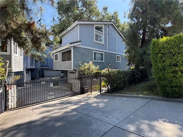 $848,000 | 23163 Mulholland Drive, Woodland Hills, CA 91364