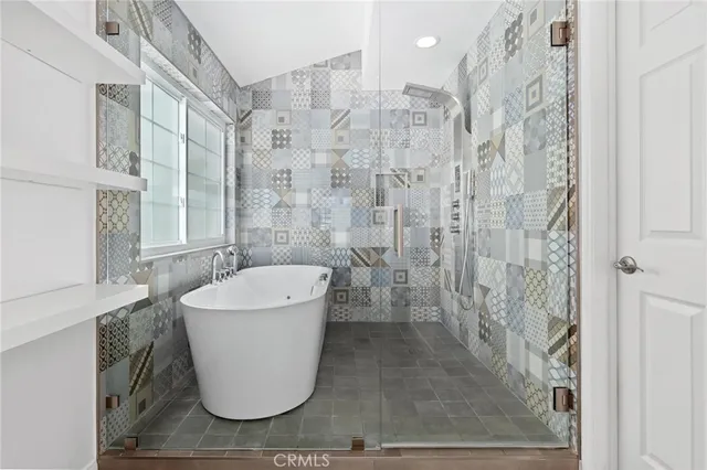 $848,000 | 23163 Mulholland Drive, Woodland Hills, CA 91364