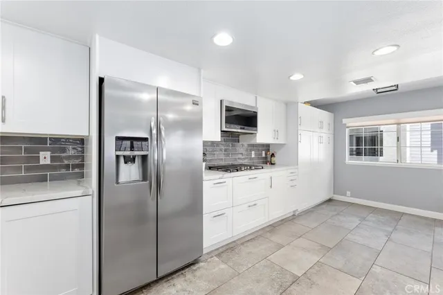 $848,000 | 23163 Mulholland Drive, Woodland Hills, CA 91364