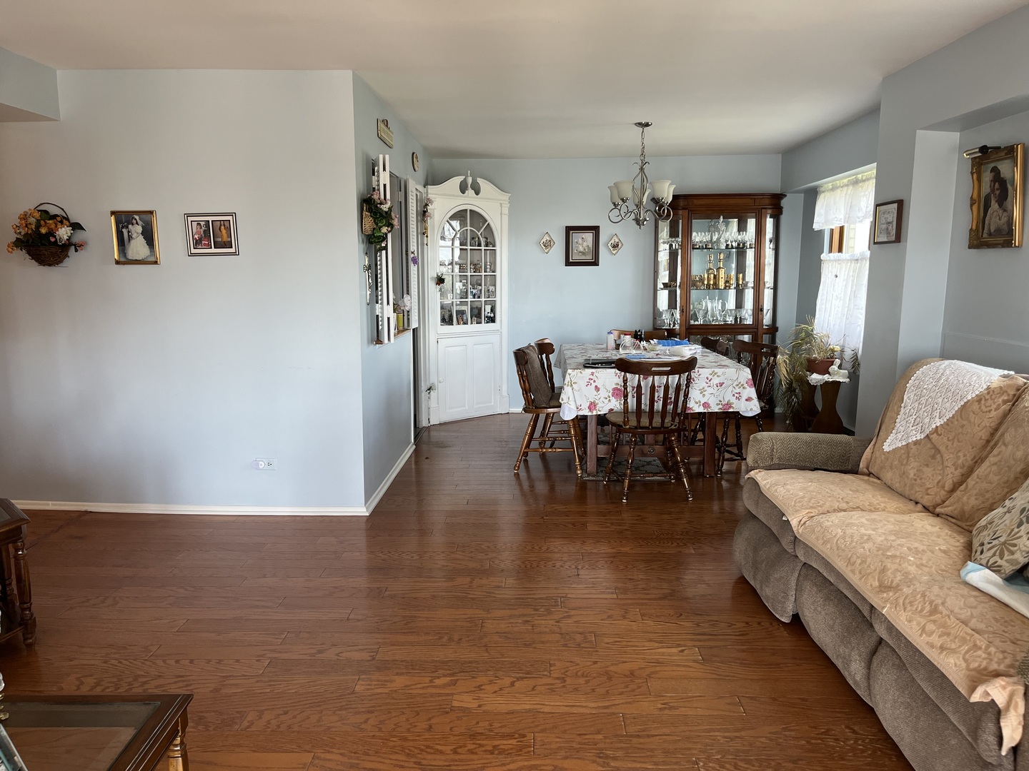 141 North La Grange Road, Unit 802 La Grange, IL 60525 - Photo 14 of 25
