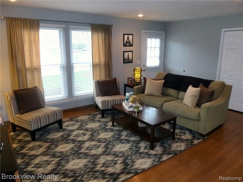 709 Bolinger Street Rochester Hills, MI 48307 - Photo 4 of 26