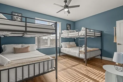 $650,000 | 500 West Sanford Street, Arlington, TX 76011