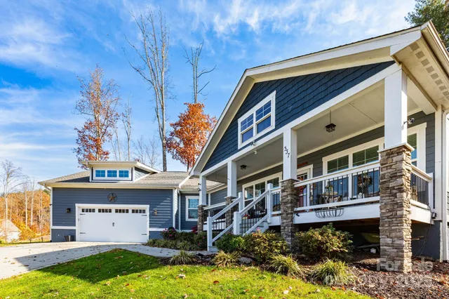 a view of building with yard