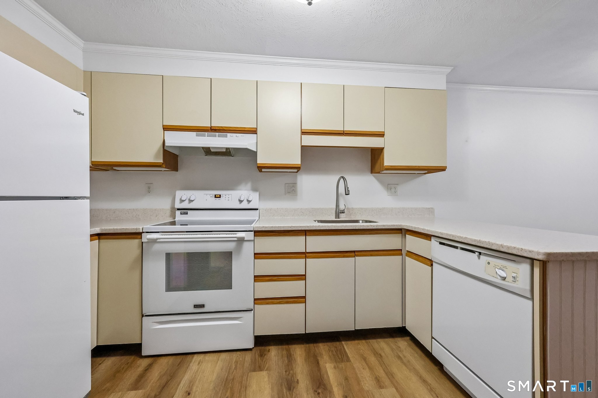 65 Old Route 79, Unit 5 Madison, CT 06443 - Photo 12 of 28 A full size dishwasher is also a great fixture