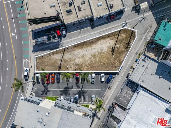 $2,000,000 | 11833 Major Street, Culver City, CA 90230