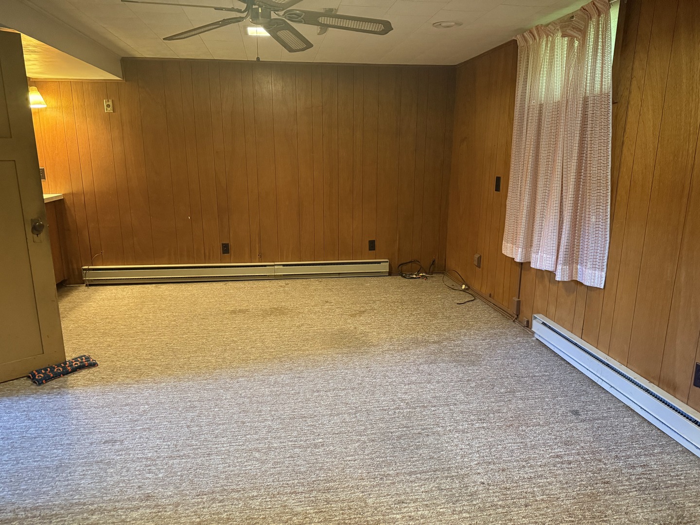 503 East Main Street Morrison, IL 61270 - Photo 19 of 42 a view of an empty room