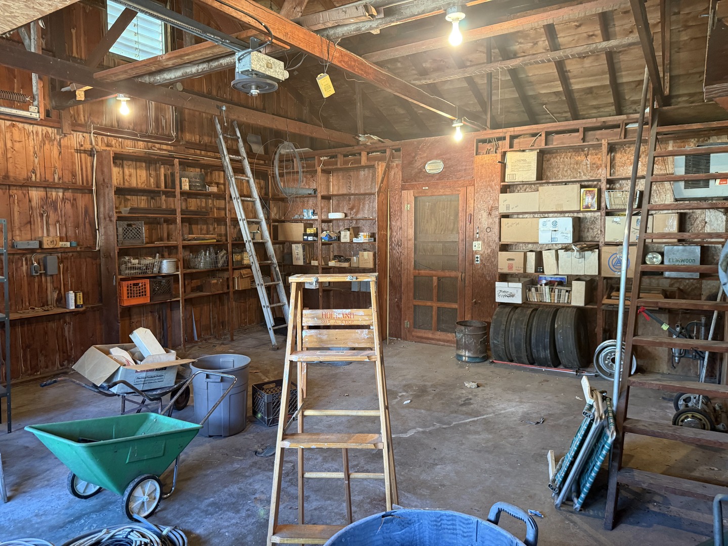 503 East Main Street Morrison, IL 61270 - Photo 29 of 42 a view of a room with gym equipment