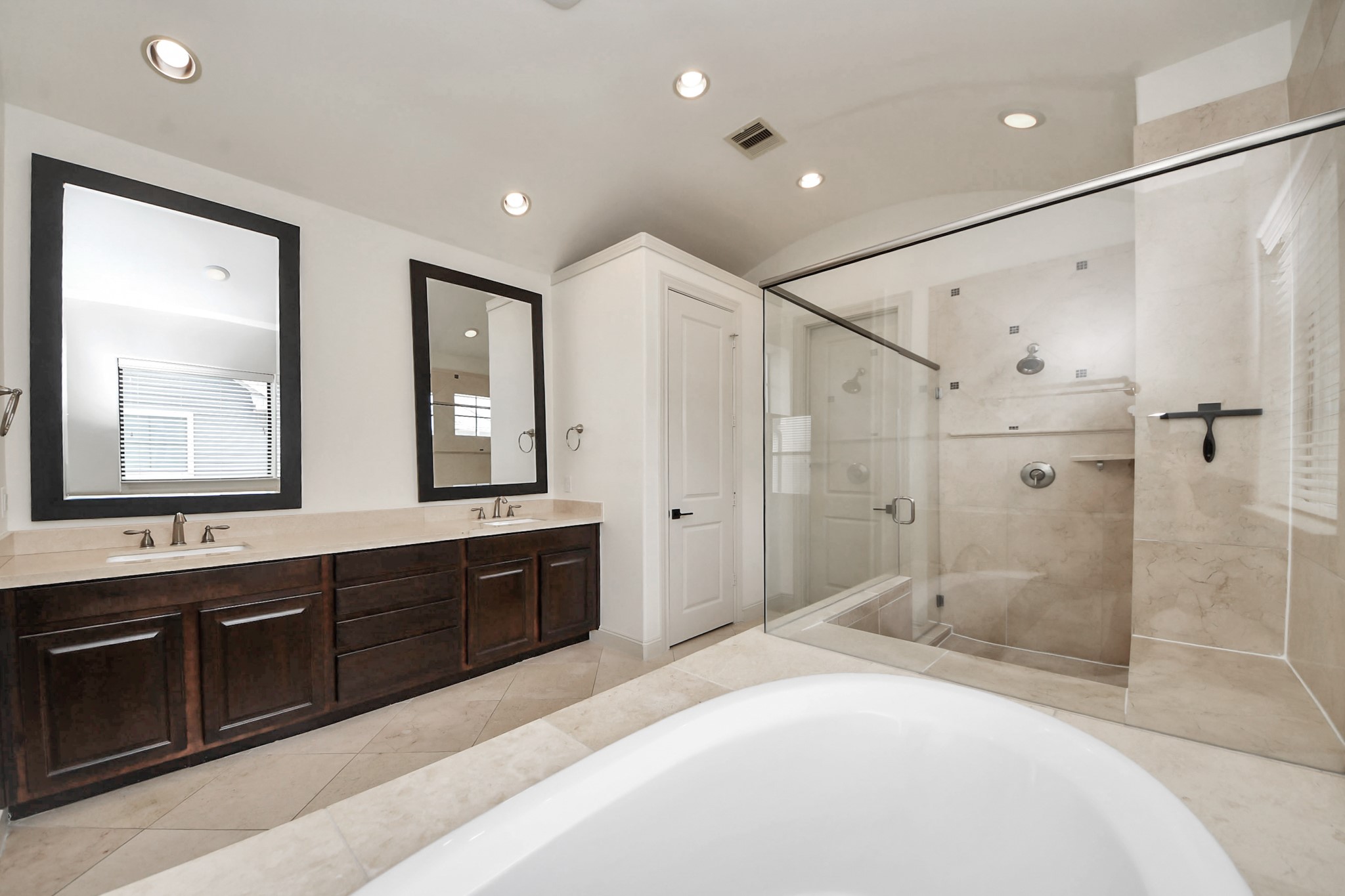 3229 Maxroy Street Houston, TX 77008 - Photo 33 of 43
