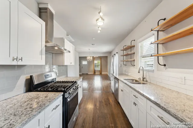 $1,800 | 1031 Schley Avenue, San Antonio, TX 78210