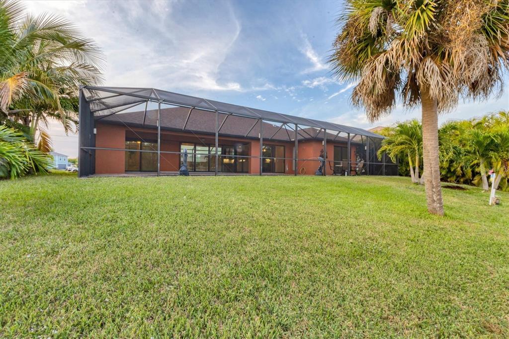 9244 Hialeah Terrace Port Charlotte, FL 33981 - Photo 29 of 64