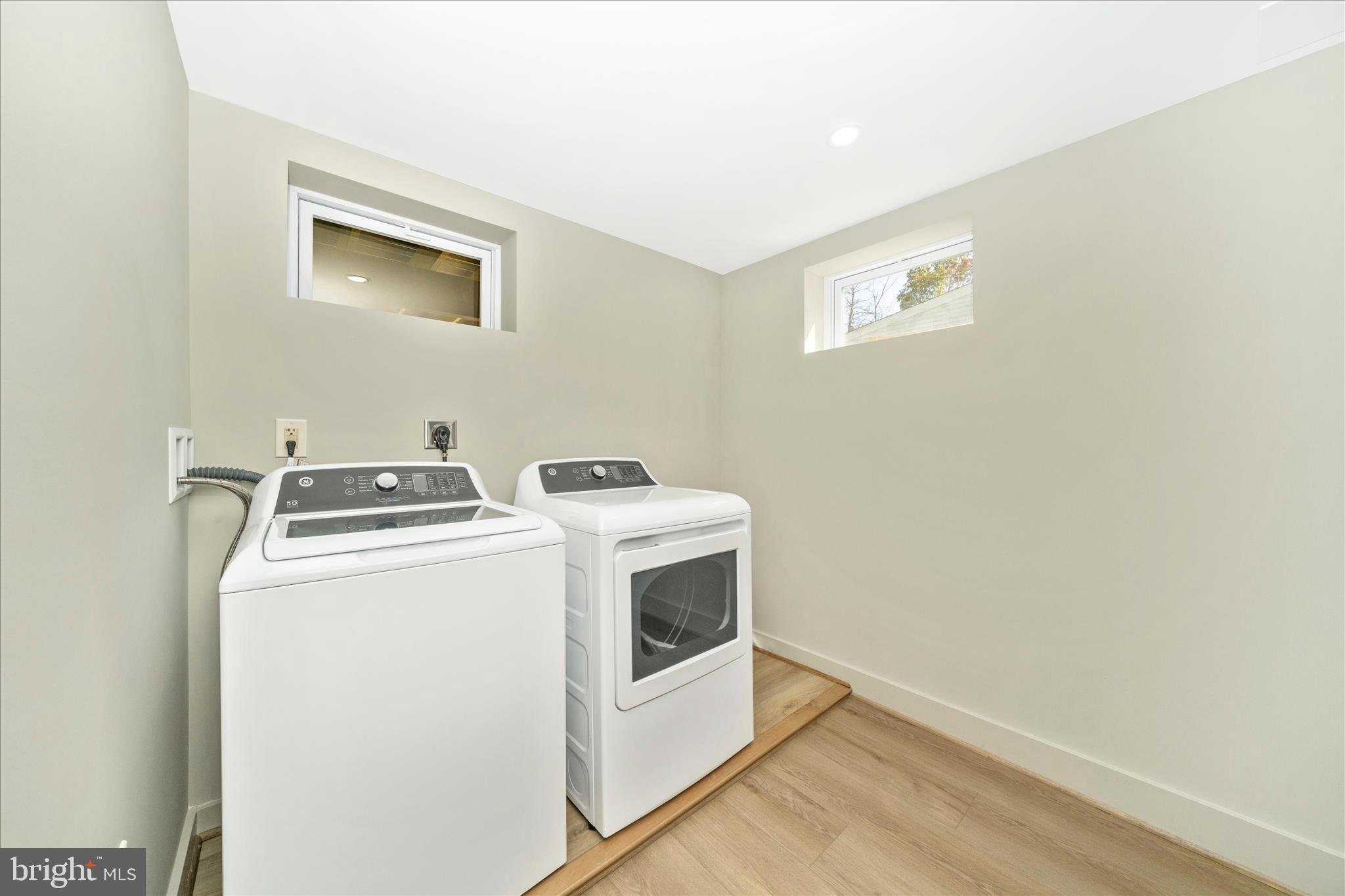 10405 Inwood Avenue Silver Spring, MD 20902 - Photo 35 of 52 a utility room with dryer and washer