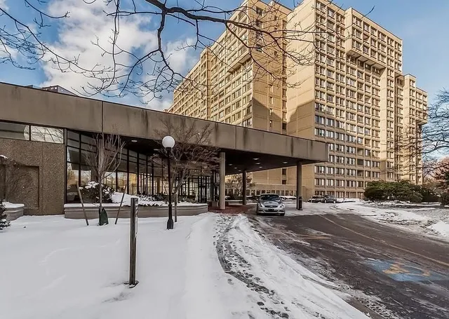 $850,000 | 250 Hammond Pond Parkway, Unit 815N, Newton, MA 02467