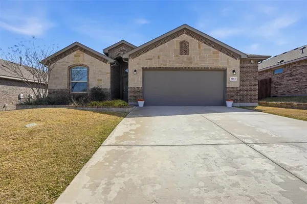 $299,500 | 1502 Livermore Lane, Cleburne, TX 76033