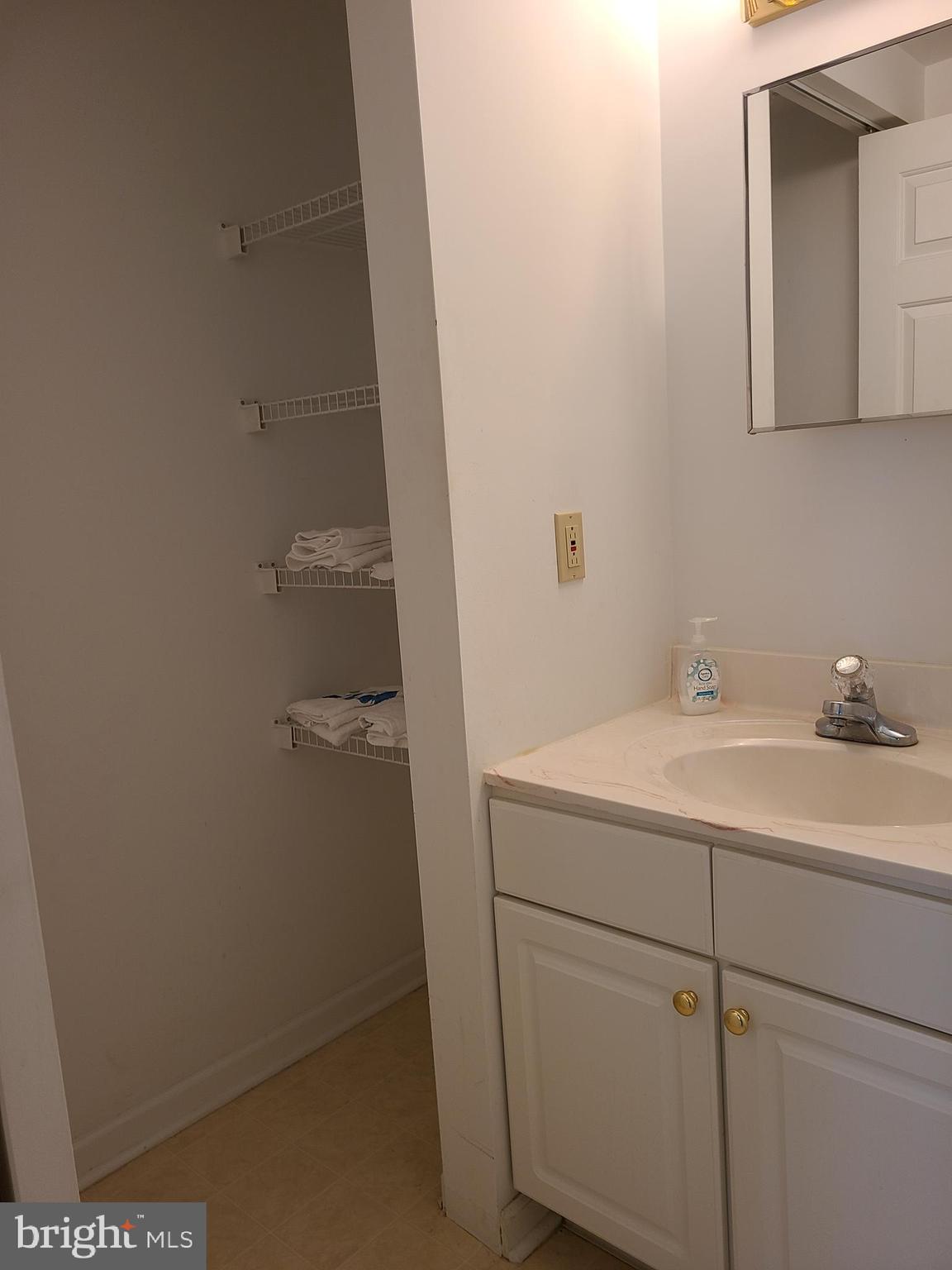 130 Brandon Road Norristown, PA 19403 - Photo 18 of 31 Bath 2