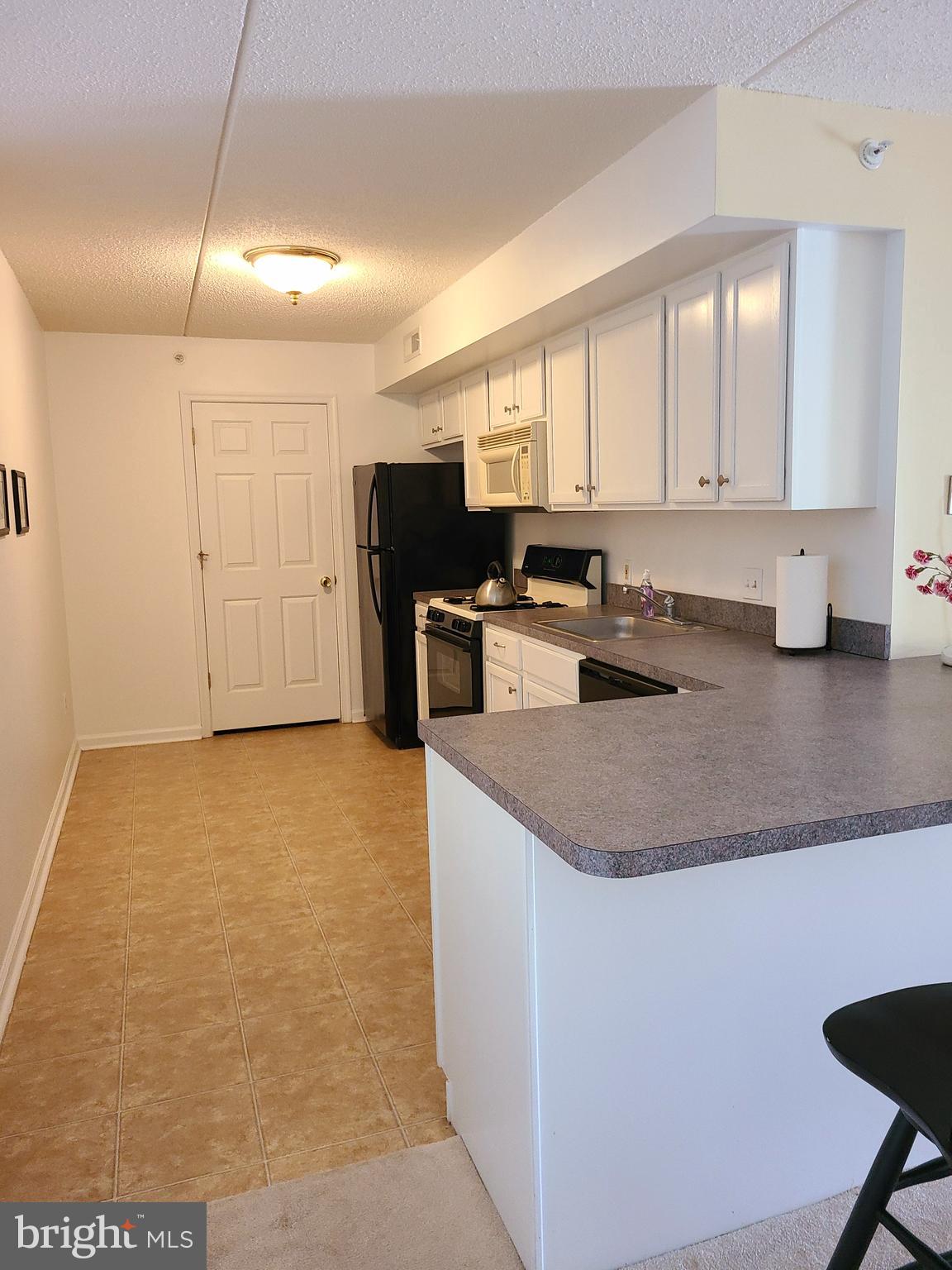 130 Brandon Road Norristown, PA 19403 - Photo 3 of 31 Kitchen