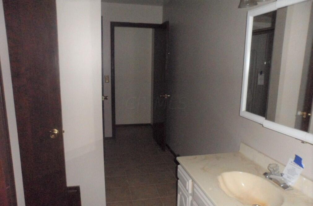 12705 Commercial Point Road Ashville, OH 43103 - Photo 26 of 28 Full bathroom upper level other