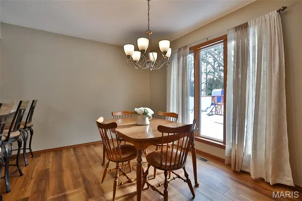 $345,000 | 12 Cottonwood Glen Drive, Glen Carbon, IL 62034