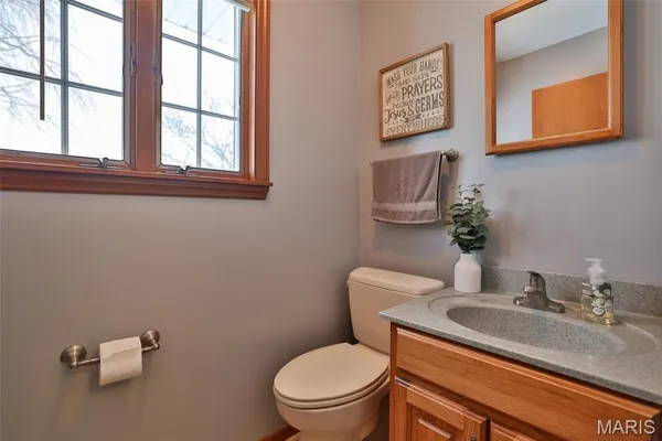 $345,000 | 12 Cottonwood Glen Drive, Glen Carbon, IL 62034