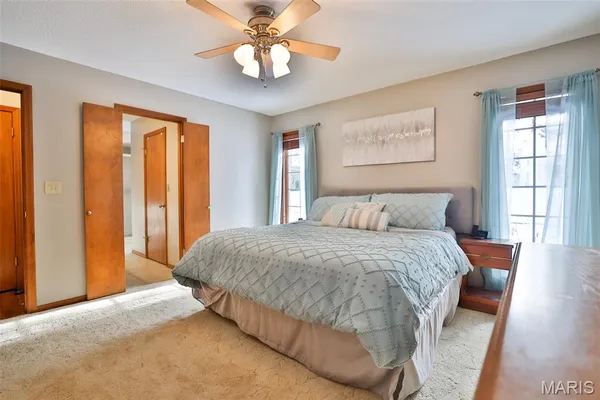 $345,000 | 12 Cottonwood Glen Drive, Glen Carbon, IL 62034