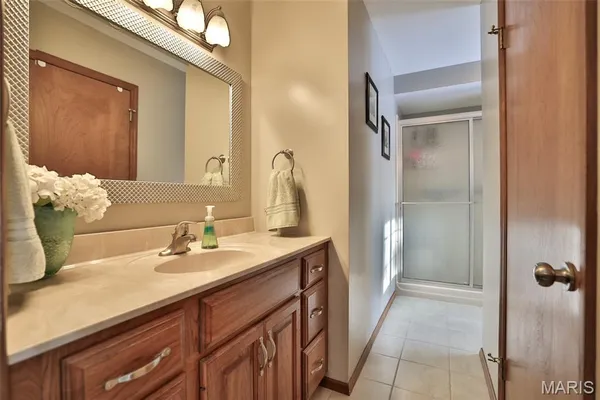 $345,000 | 12 Cottonwood Glen Drive, Glen Carbon, IL 62034