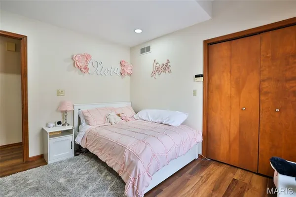 $345,000 | 12 Cottonwood Glen Drive, Glen Carbon, IL 62034