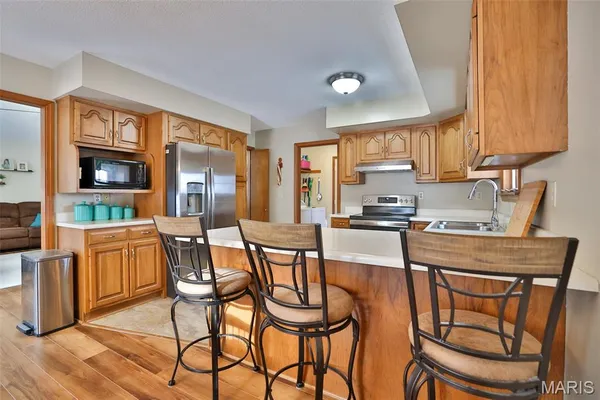 $345,000 | 12 Cottonwood Glen Drive, Glen Carbon, IL 62034