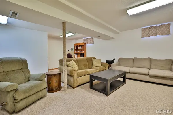 $345,000 | 12 Cottonwood Glen Drive, Glen Carbon, IL 62034