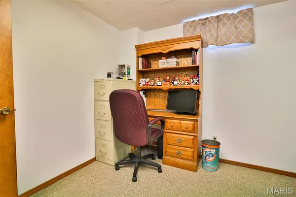 $345,000 | 12 Cottonwood Glen Drive, Glen Carbon, IL 62034