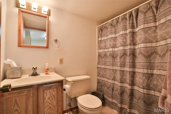 $345,000 | 12 Cottonwood Glen Drive, Glen Carbon, IL 62034