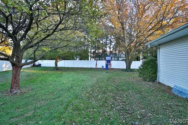 $345,000 | 12 Cottonwood Glen Drive, Glen Carbon, IL 62034