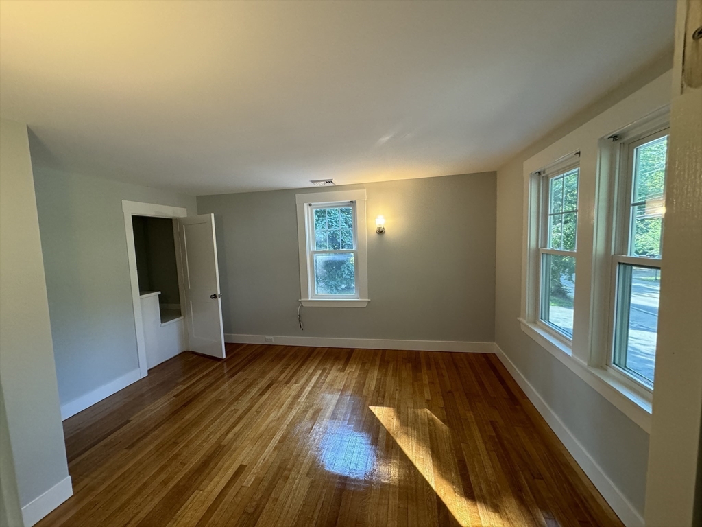 142 Warren Road, Unit B Framingham, MA 01702 - Photo 9 of 16