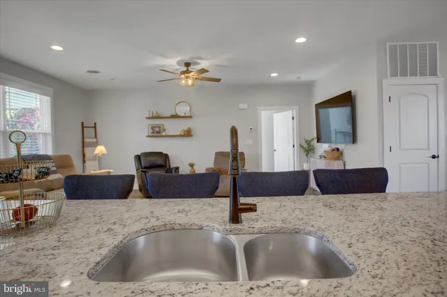 $466,000 | 281 Toms Lane, Greencastle, PA 17225