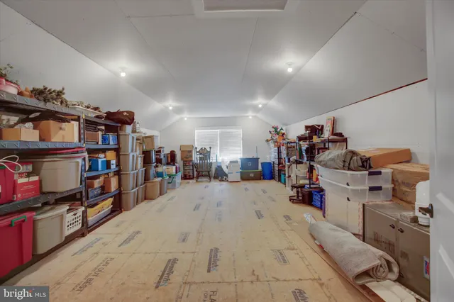 $466,000 | 281 Toms Lane, Greencastle, PA 17225