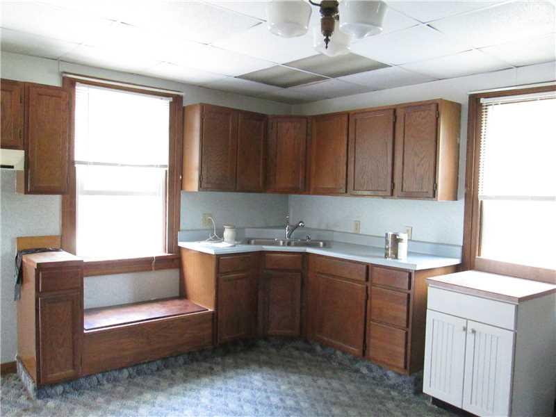 1103 Old Rte 18 New Beaver, PA 16157 - Photo 11 of 20 Kitchen.