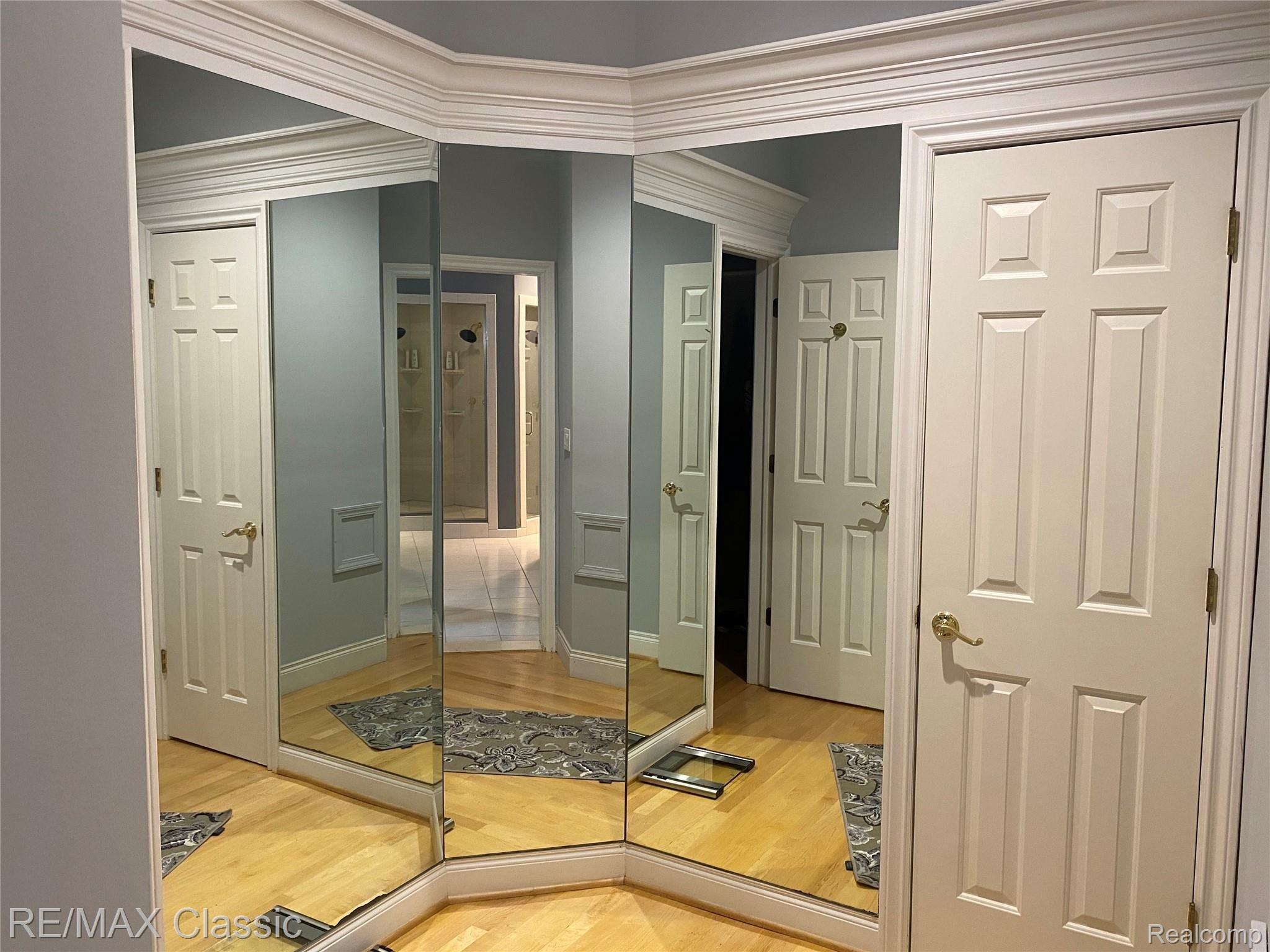 8650 Ridge Road Canton, MI 48187 - Photo 33 of 88 #I - Master Bath Dressing Area.jpeg
