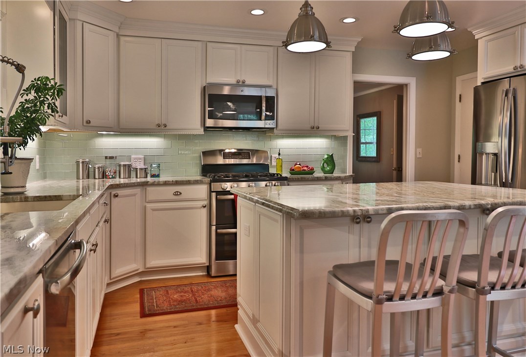 2305 Stockbridge Road Akron, OH 44313 - Photo 10 of 34