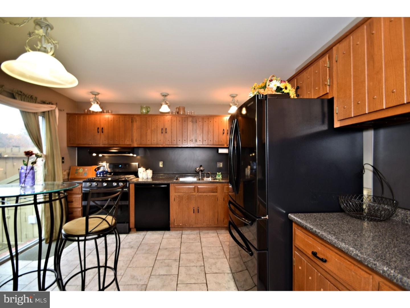 132 Merion Lane Reading, PA 19607 - Photo 3 of 21 Gallery Image 3