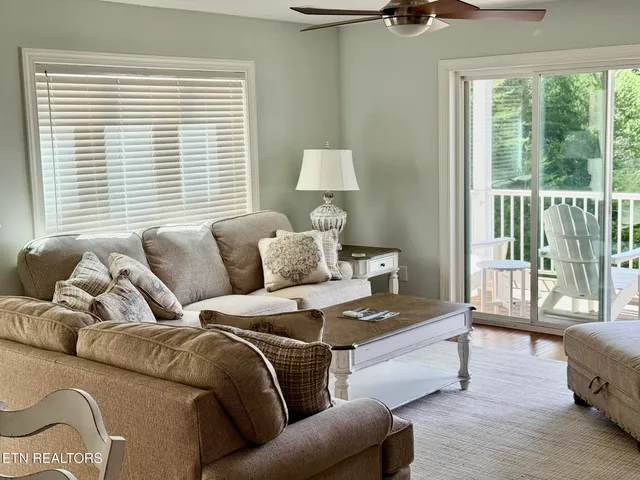 $475,000 | 127 North B N Deer Hill Village Lane, La Follette, TN 37766