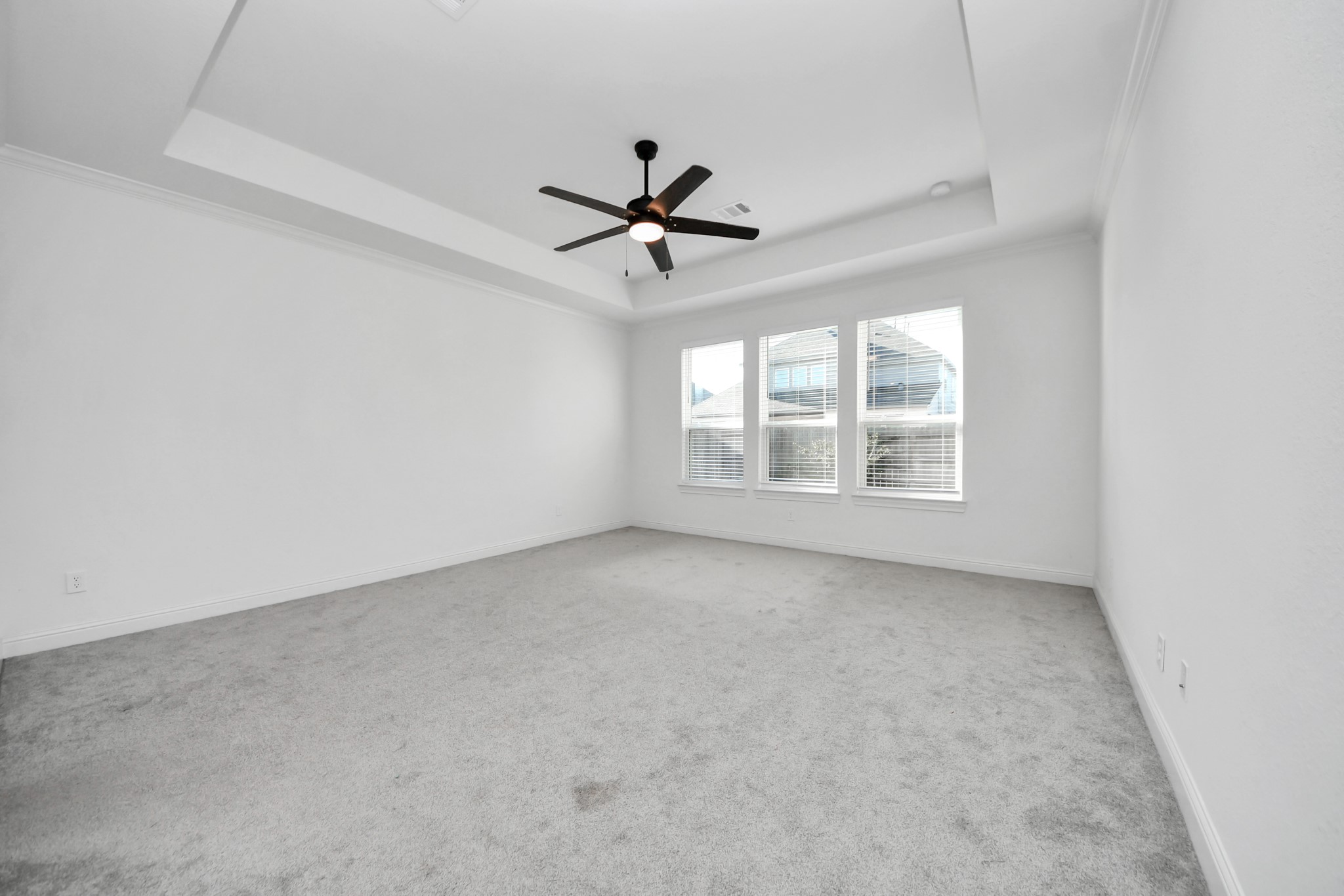 11914 Parsifal Creek Road Humble, TX 77346 - Photo 23 of 39 Primary Bedroom