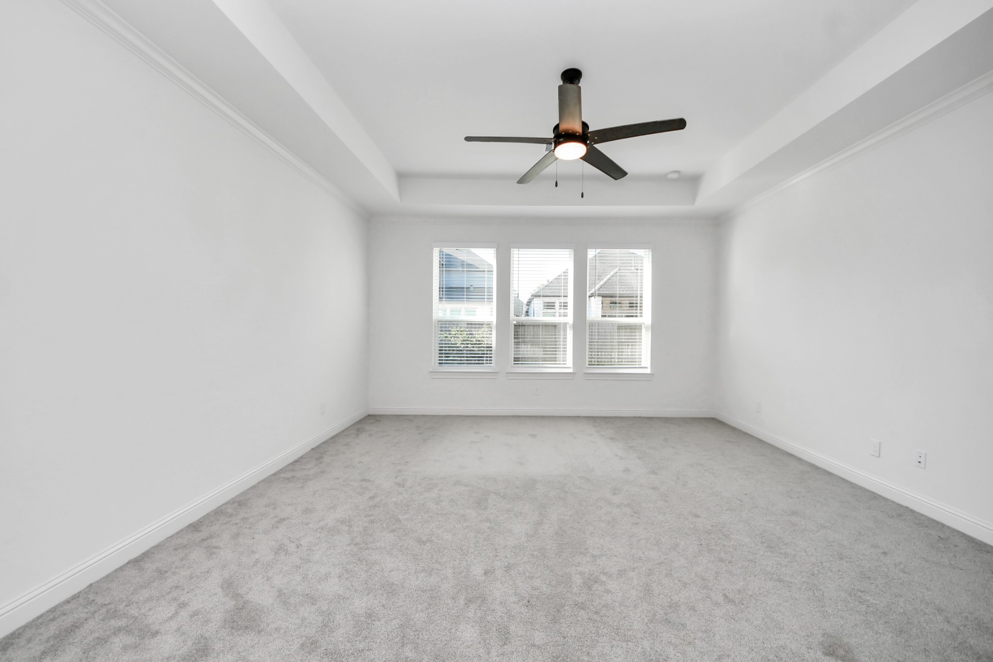 11914 Parsifal Creek Road Humble, TX 77346 - Photo 25 of 39 Primary Bedroom