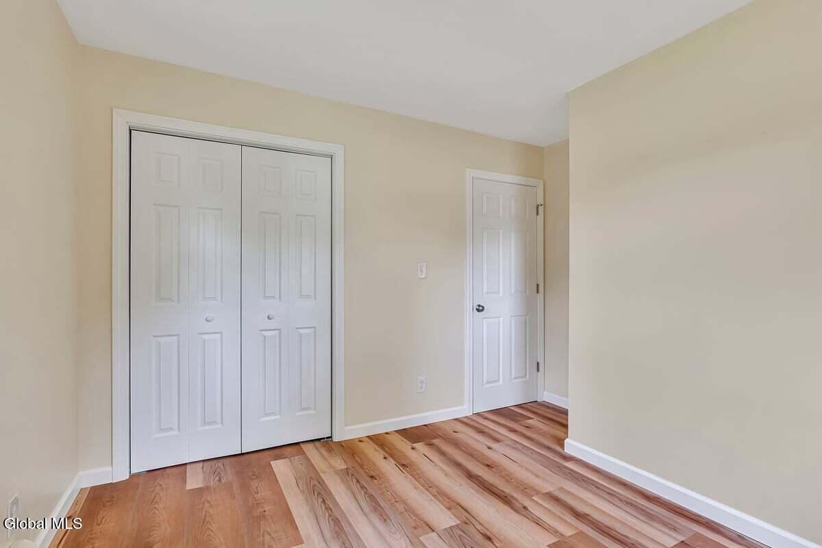 126 Guideboard Road Halfmoon, NY 12188 - Photo 20 of 36 P2011702