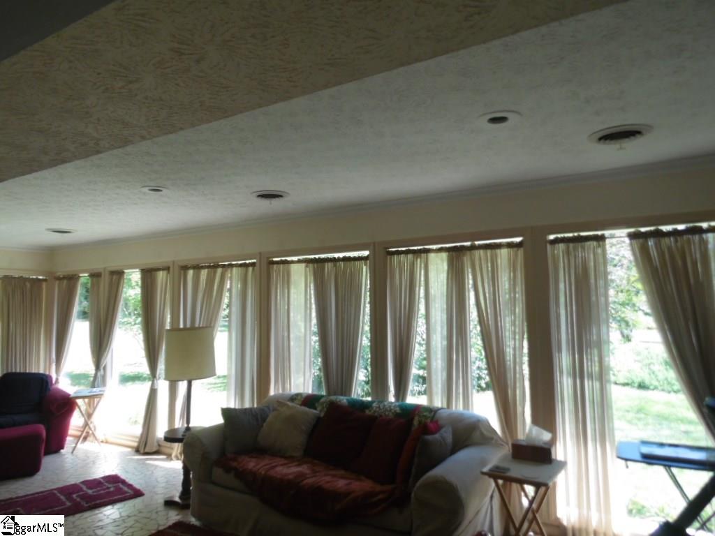 601 Tanyard Road Greenville, SC 29609 - Photo 21 of 32