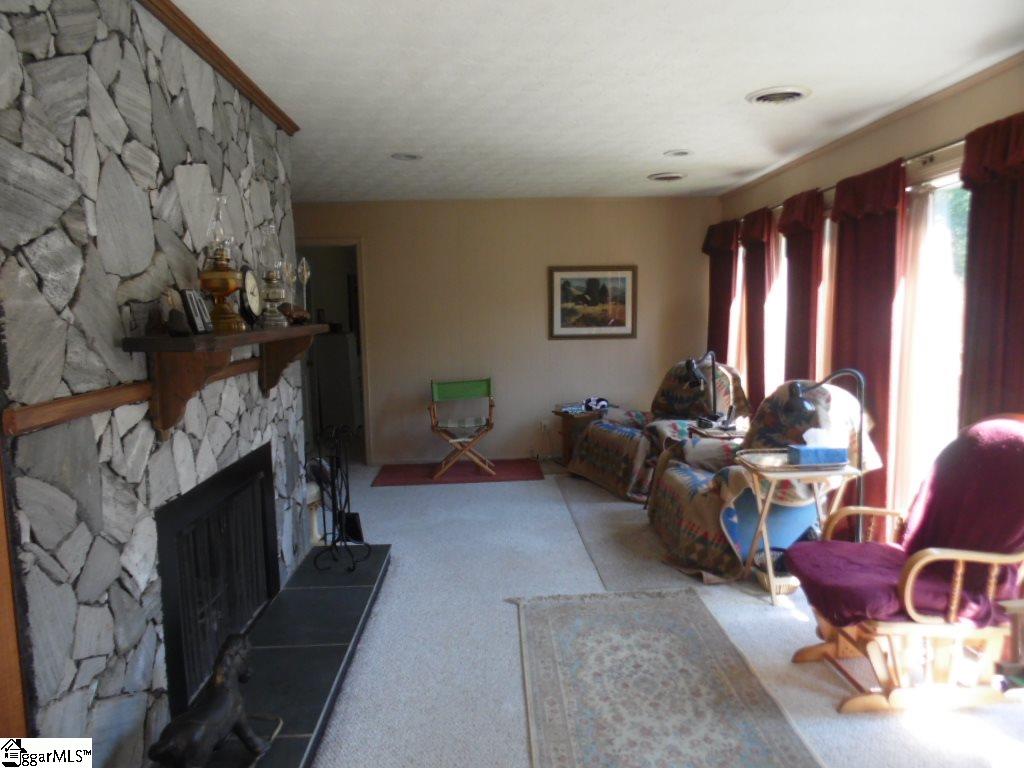 601 Tanyard Road Greenville, SC 29609 - Photo 26 of 32
