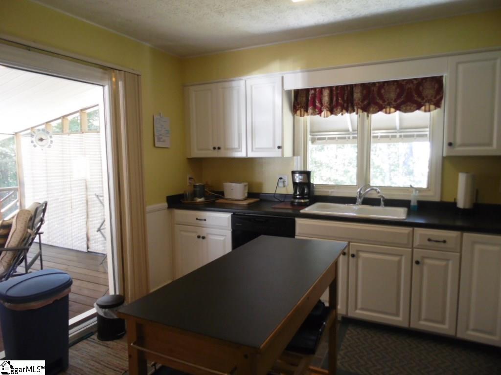 601 Tanyard Road Greenville, SC 29609 - Photo 29 of 32