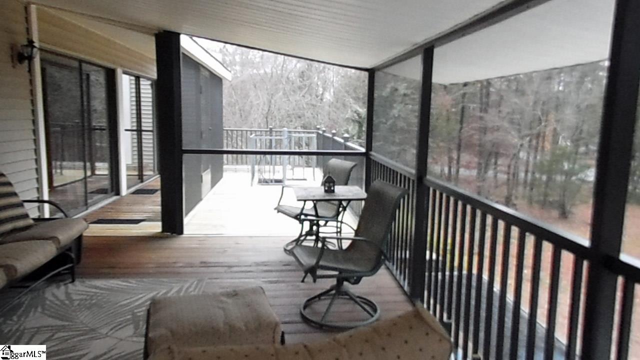 601 Tanyard Road Greenville, SC 29609 - Photo 4 of 32