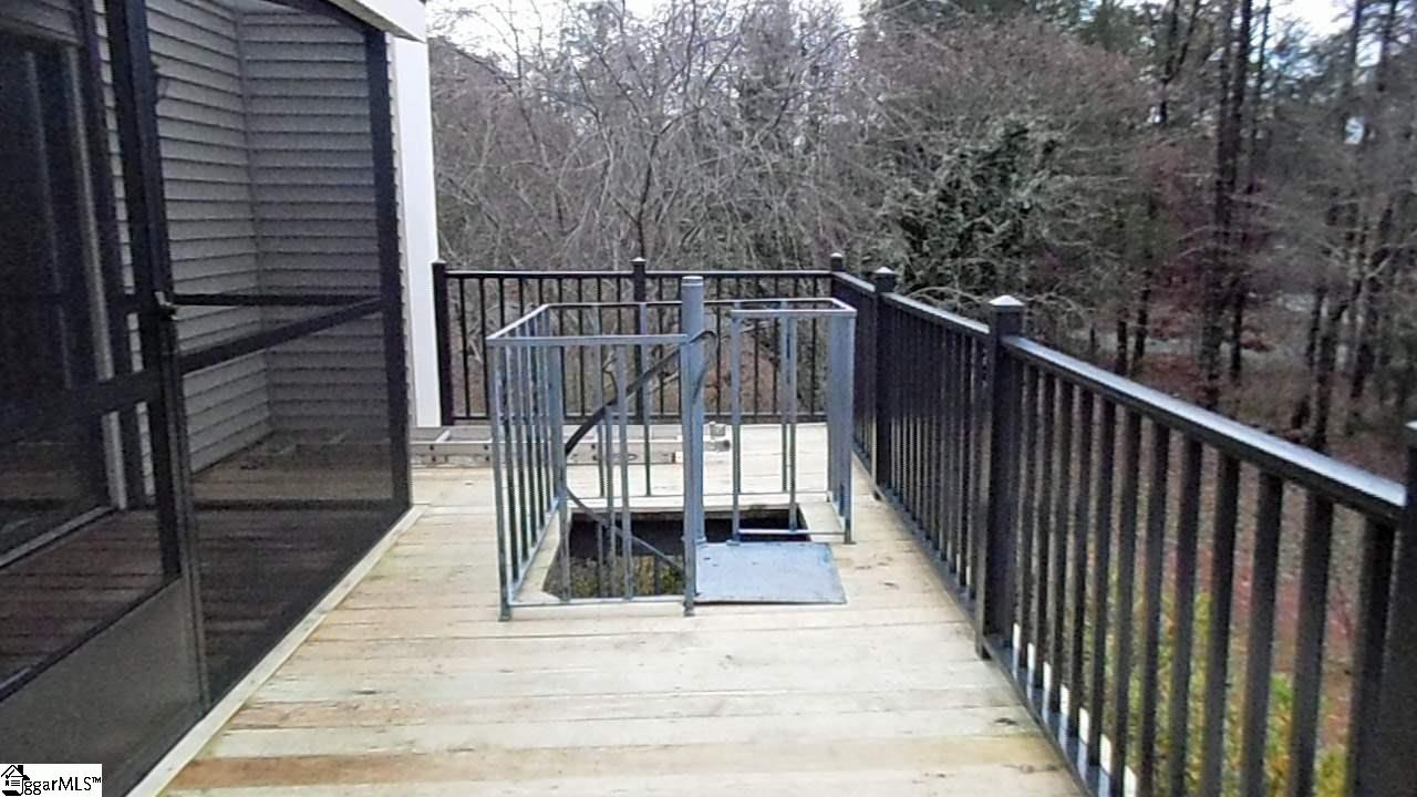 601 Tanyard Road Greenville, SC 29609 - Photo 5 of 32