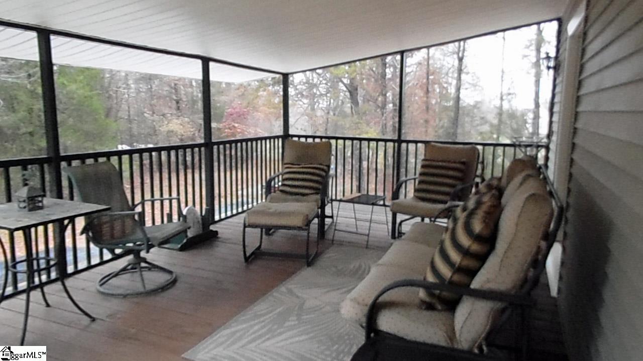 601 Tanyard Road Greenville, SC 29609 - Photo 7 of 32
