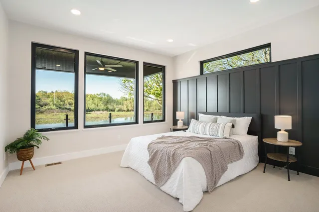 $975,000 | 6788 120th Avenue, Fennville, MI 49408