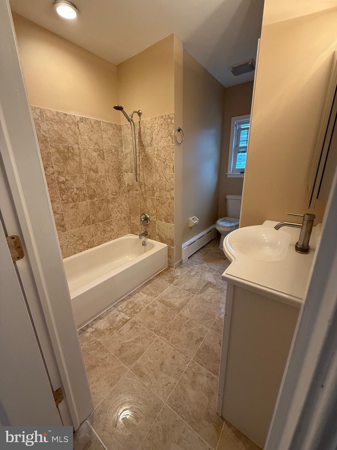 232 South Highland Road Springfield, PA 19064 - Photo 20 of 58 full bathroom ita